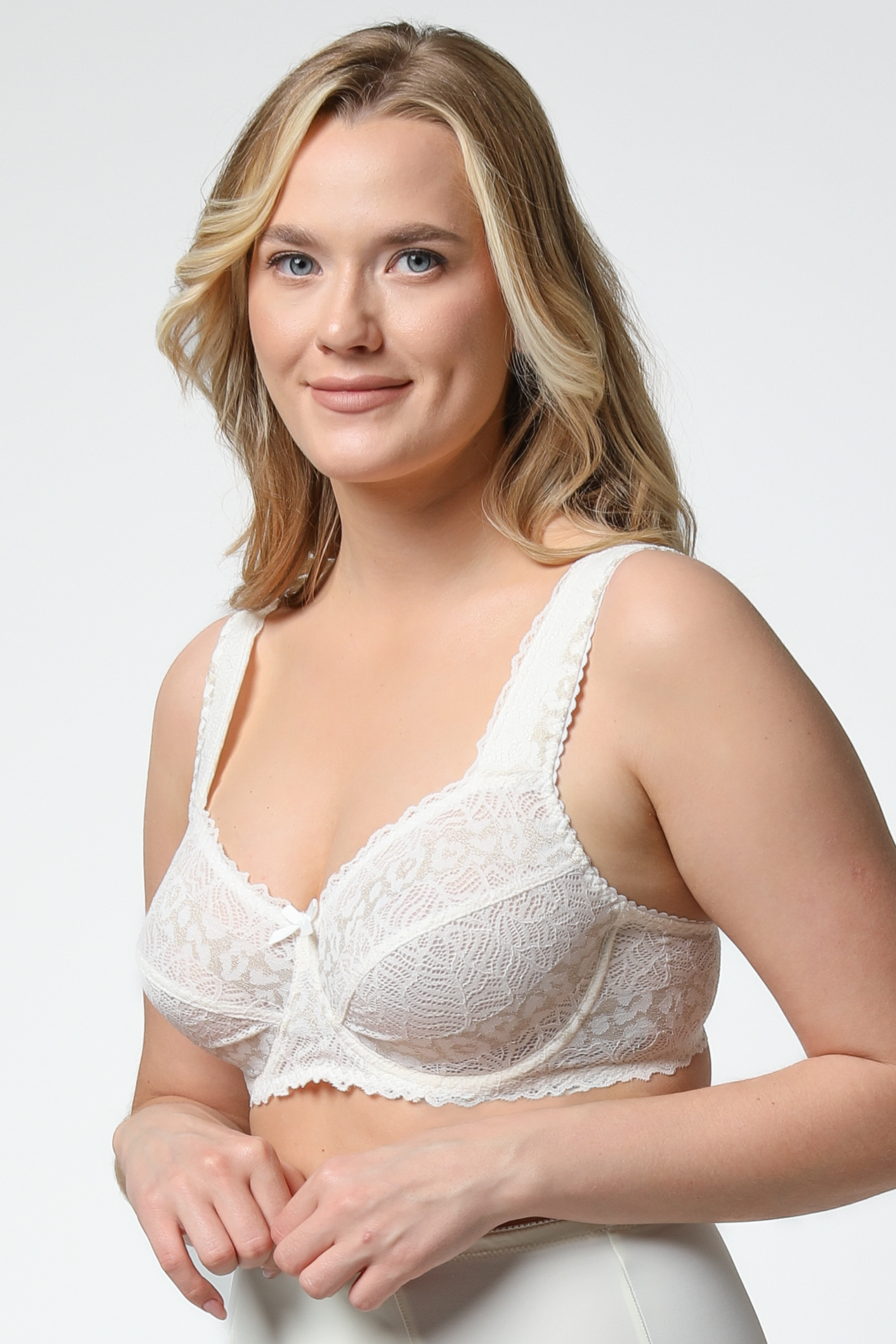 Romi underwired lace bra B-F in ivory