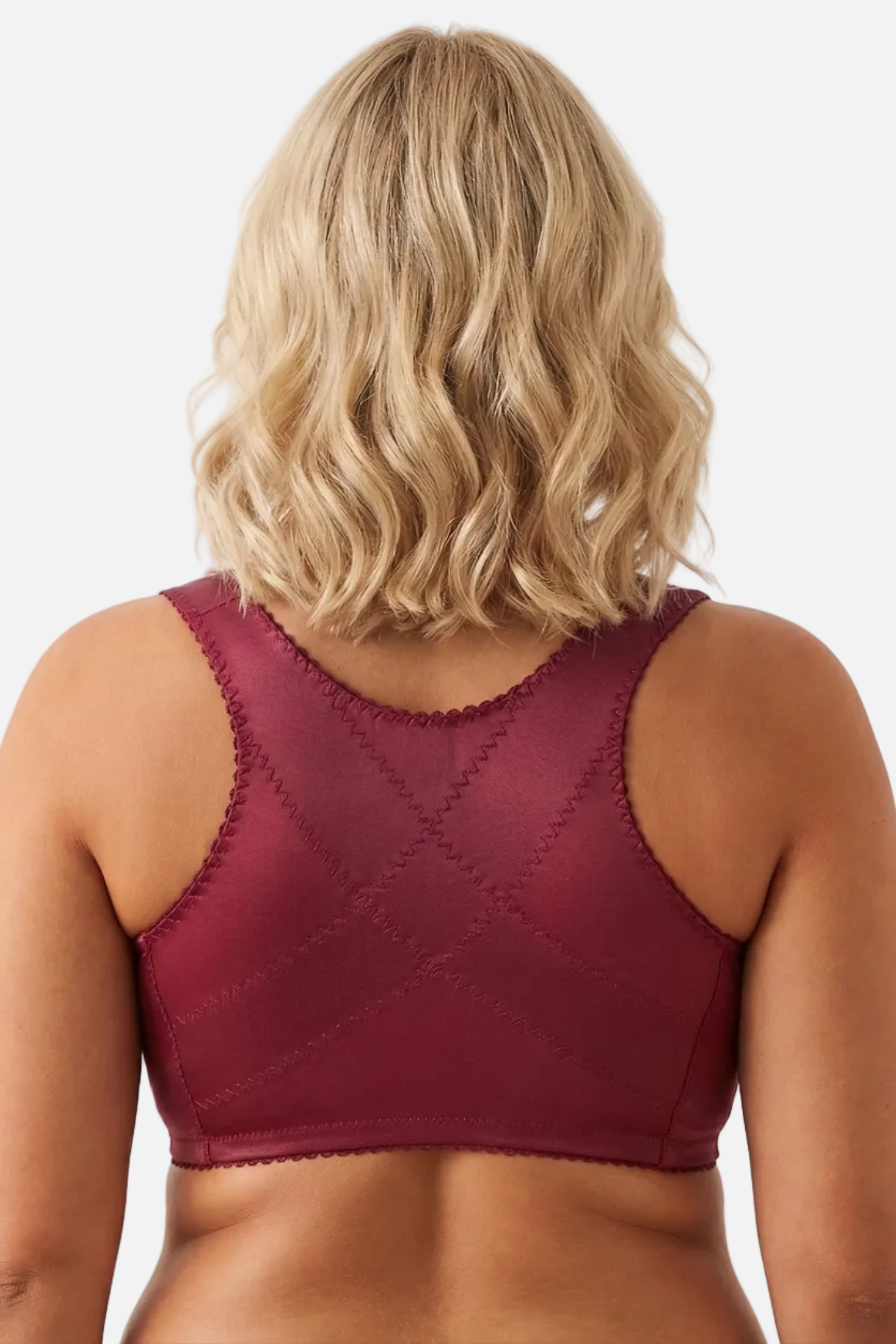 Carmen priekyje susegama liemenėlė be lankelių