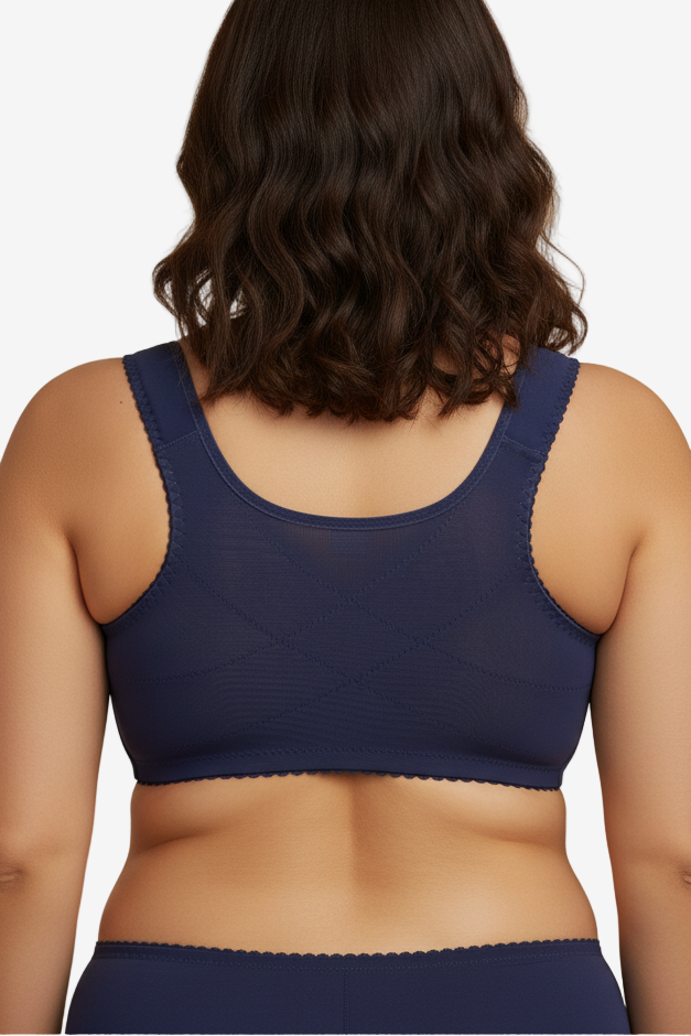 Atila priekyje susegama liemenėlė