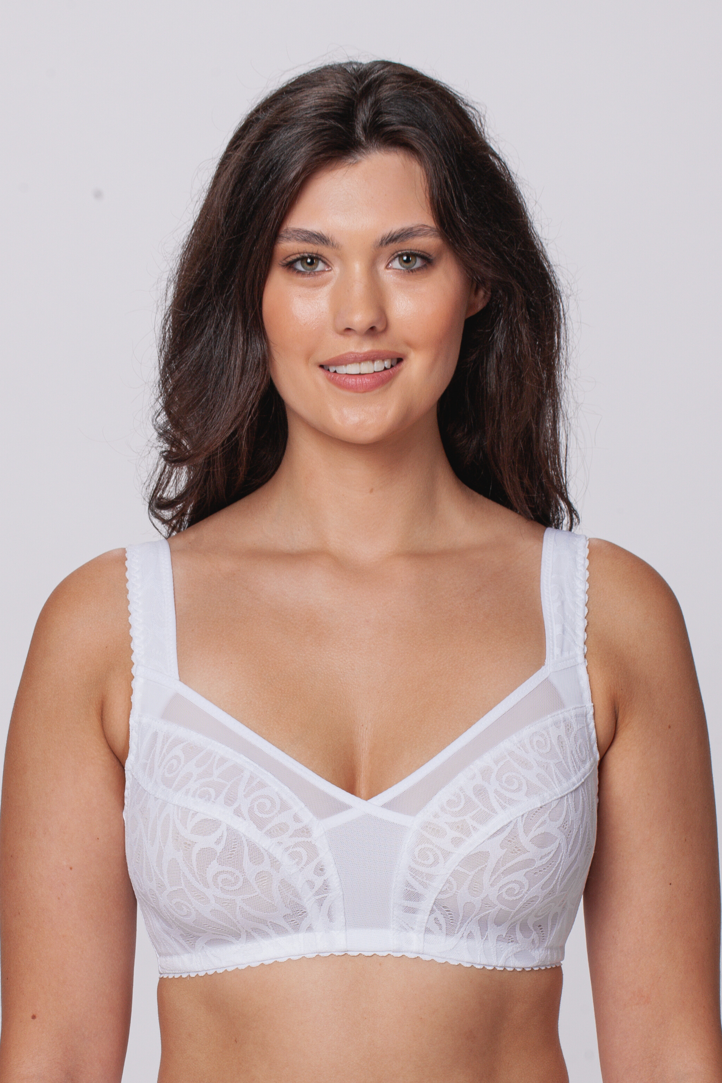 Mary non-wired minimizer bra in white