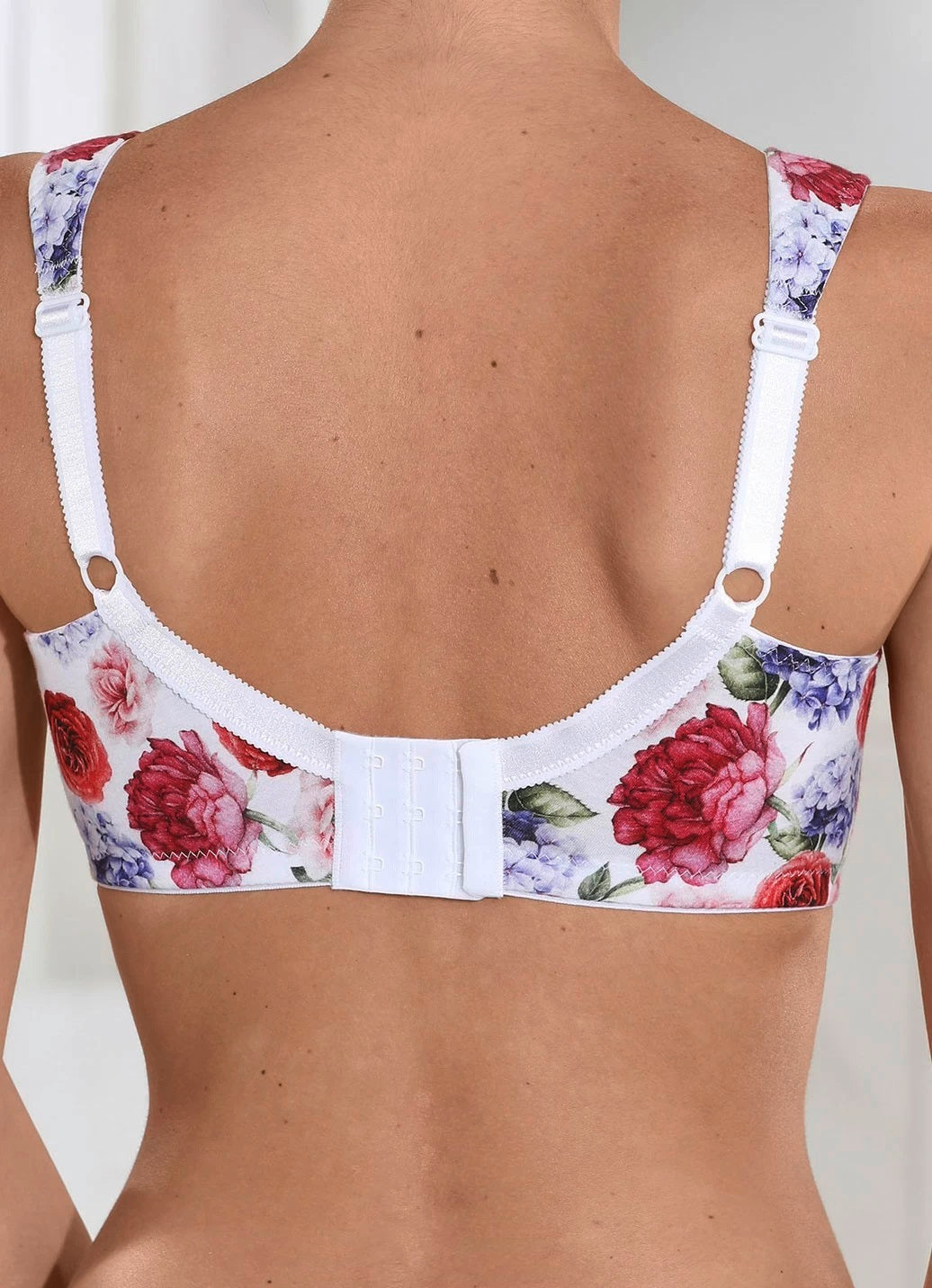 Eveline floral print non-wired bra B-E in white