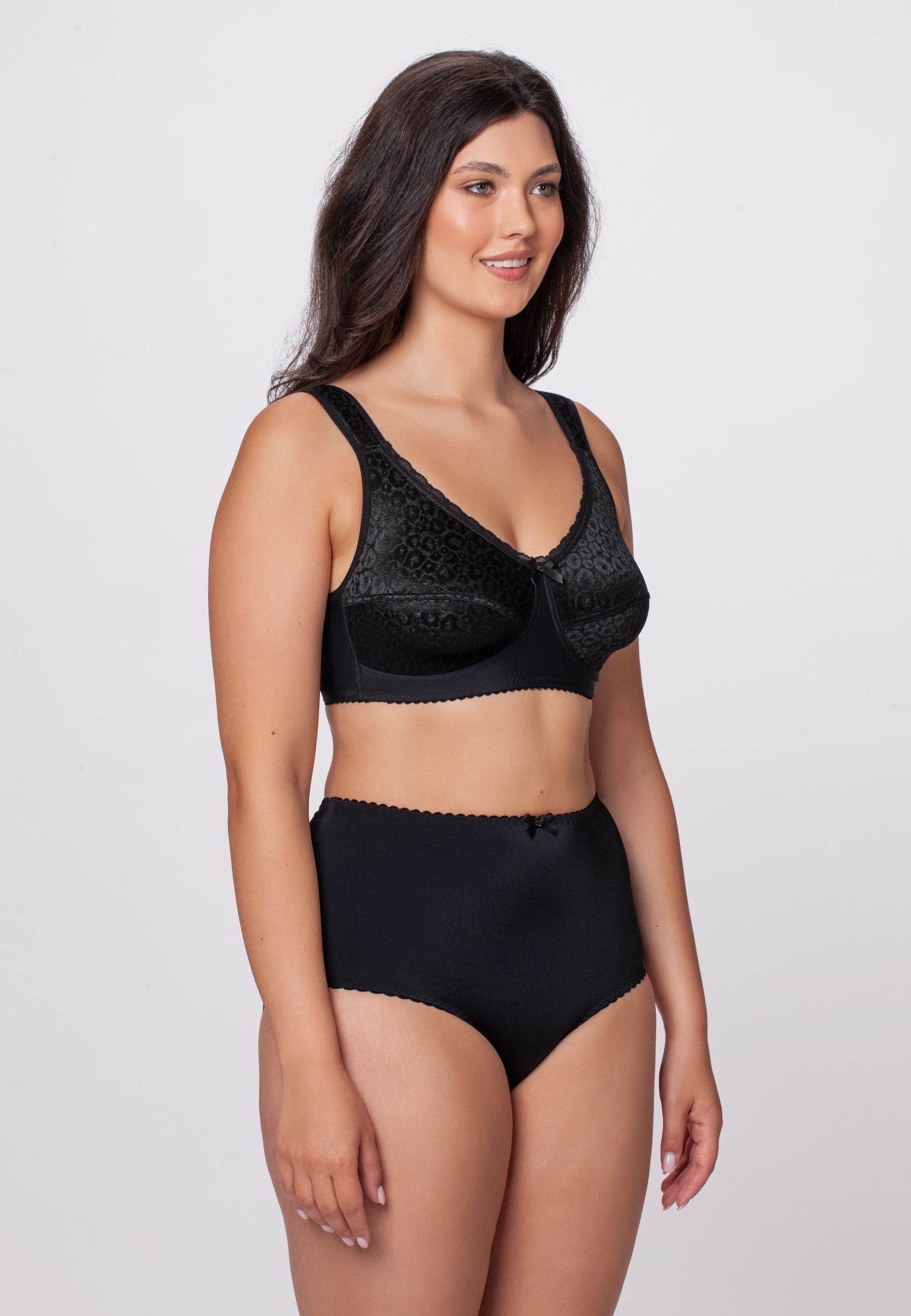 Liana non-wired bra in black