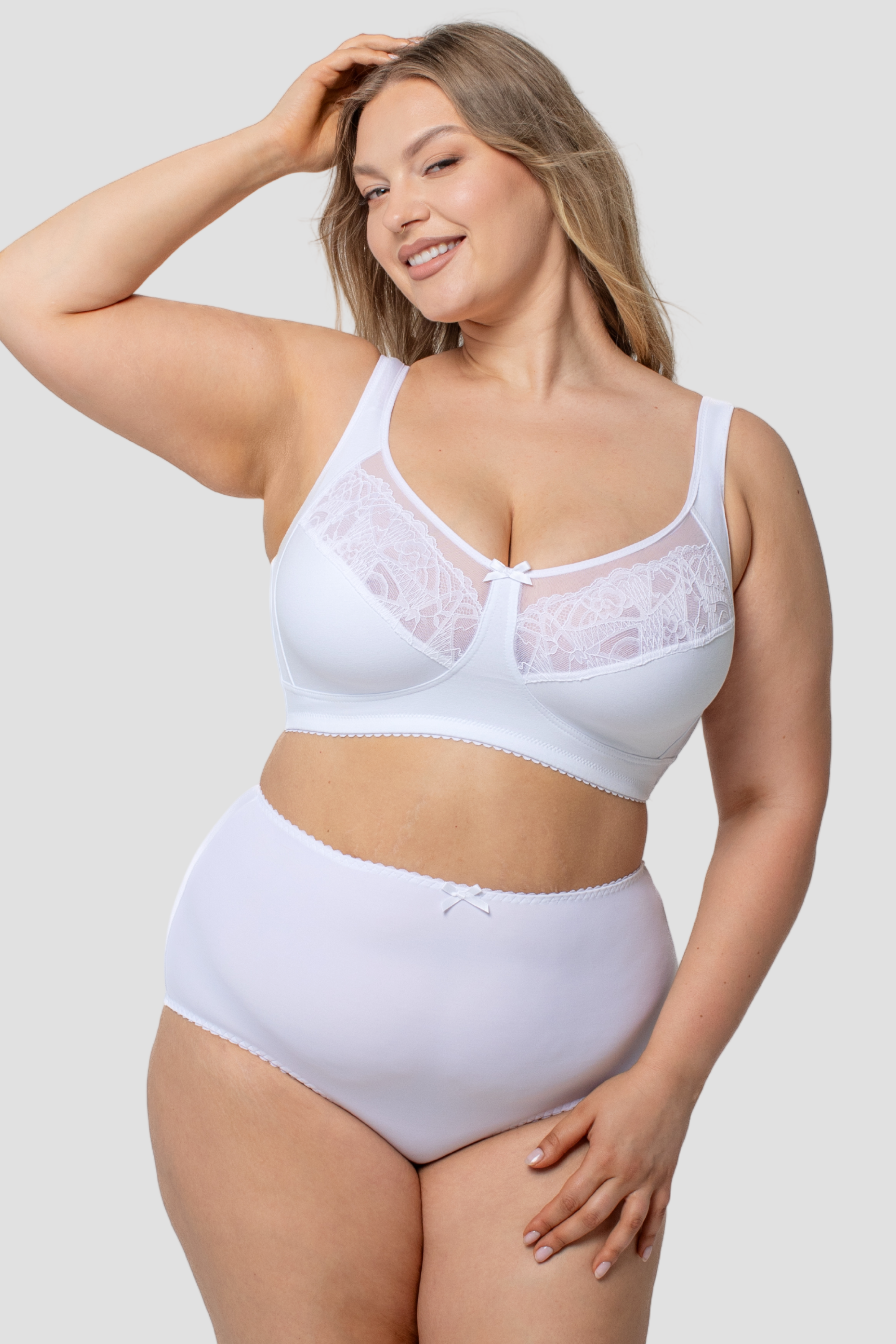 Emilia non-wired elegant cotton bra with lace in white