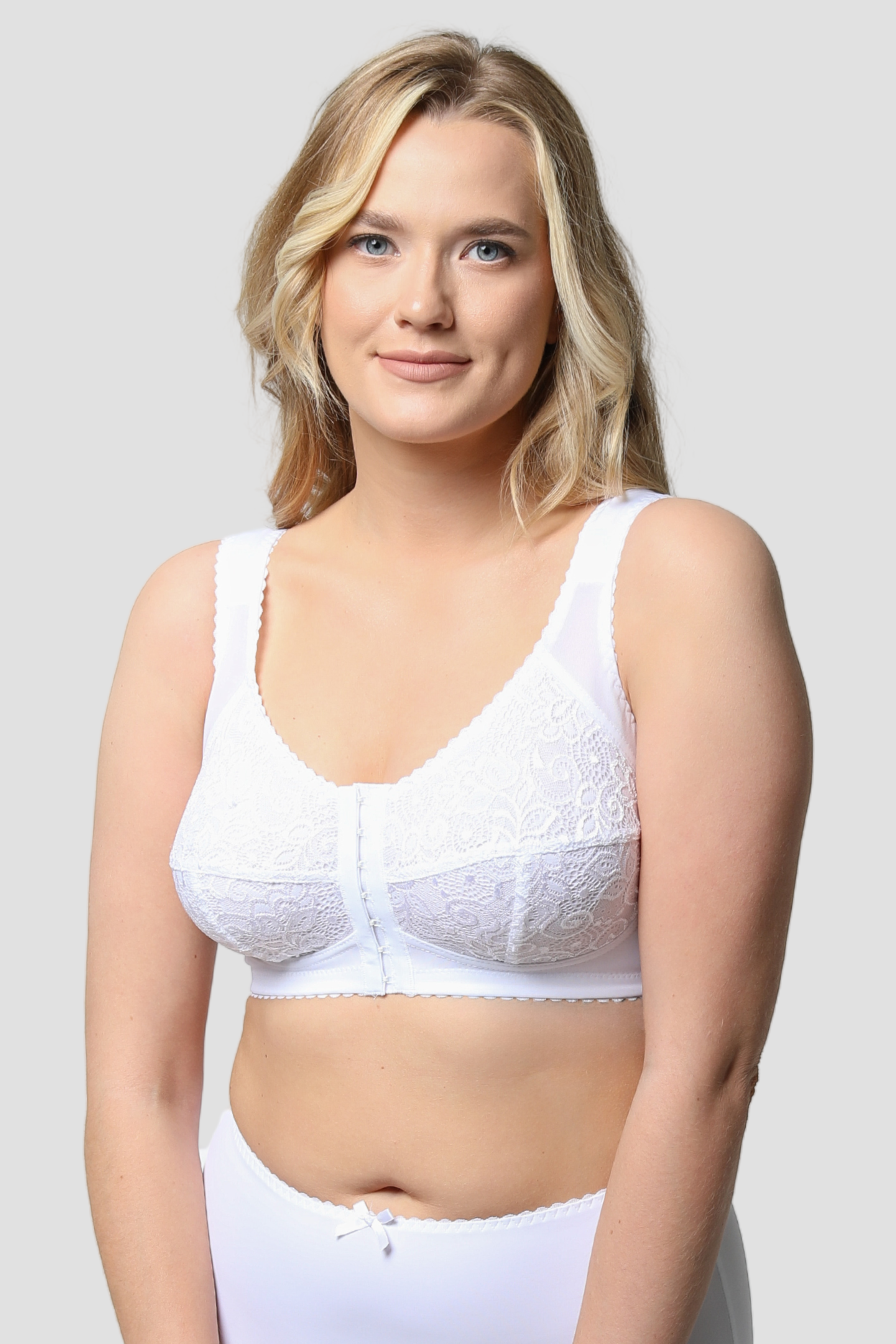 Sandria non-wired front-closure bra in white