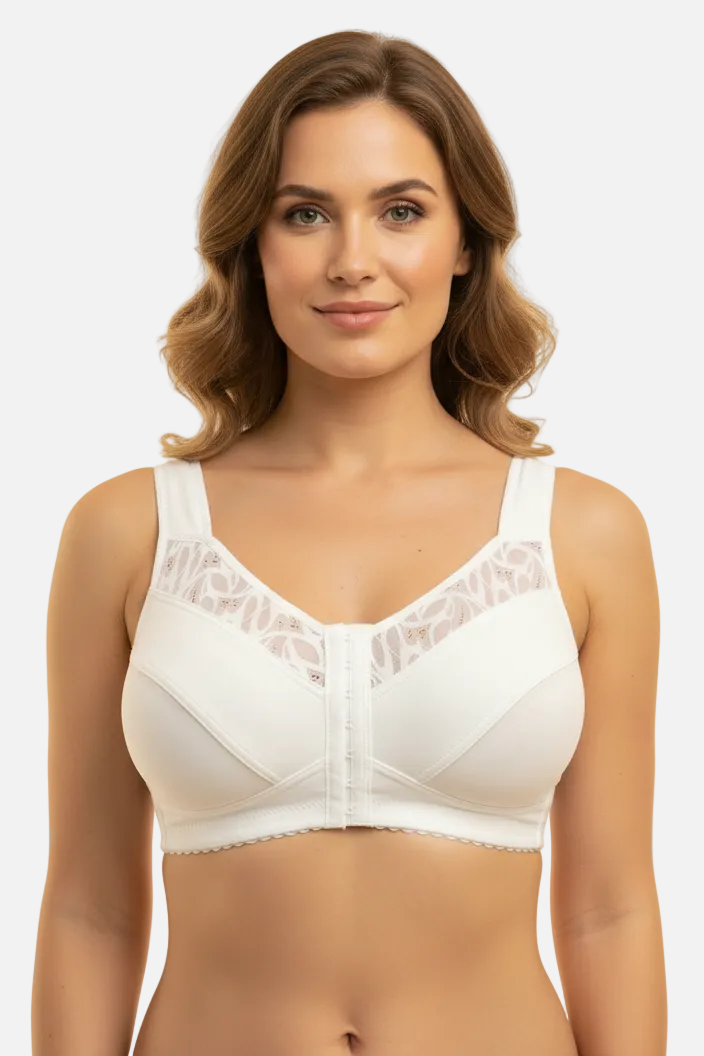 Laura priekyje susegama medvilninė liemenėlė