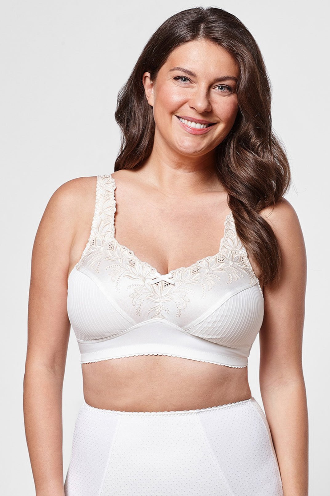 Asta constructive non-wired bra in ivory