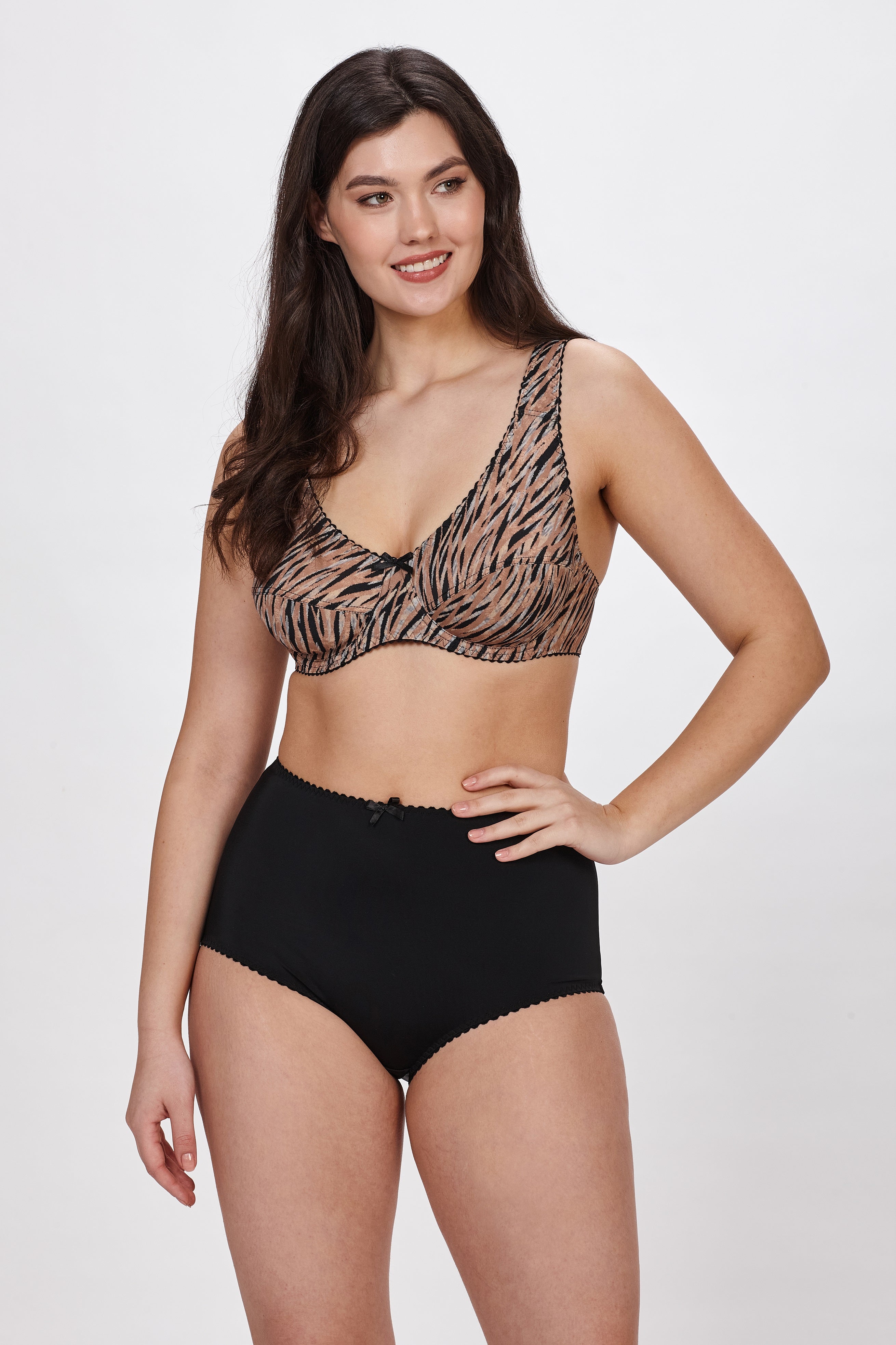 Cleo underwired animal print bra in black