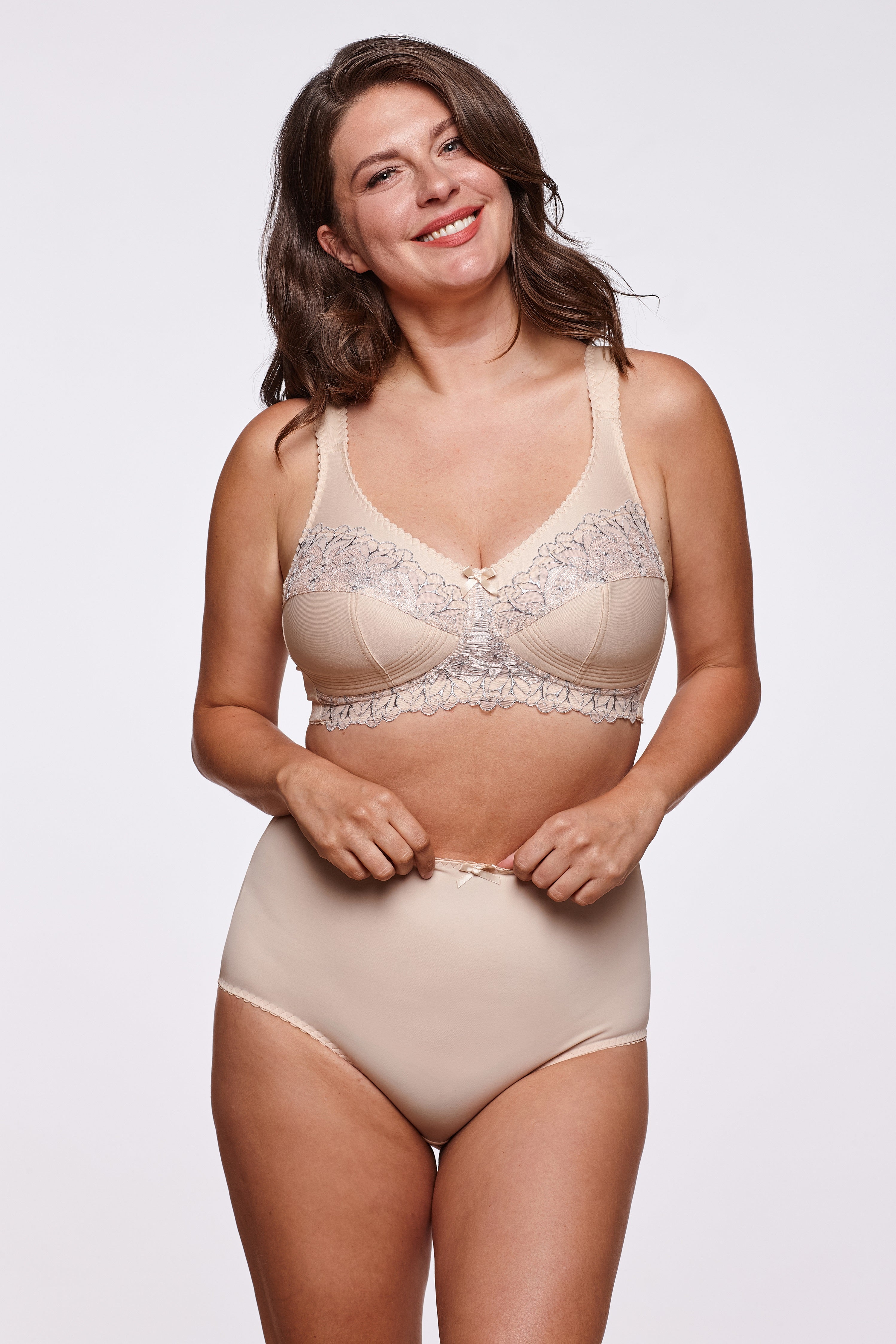 Rima constructive non-wired bra in beige